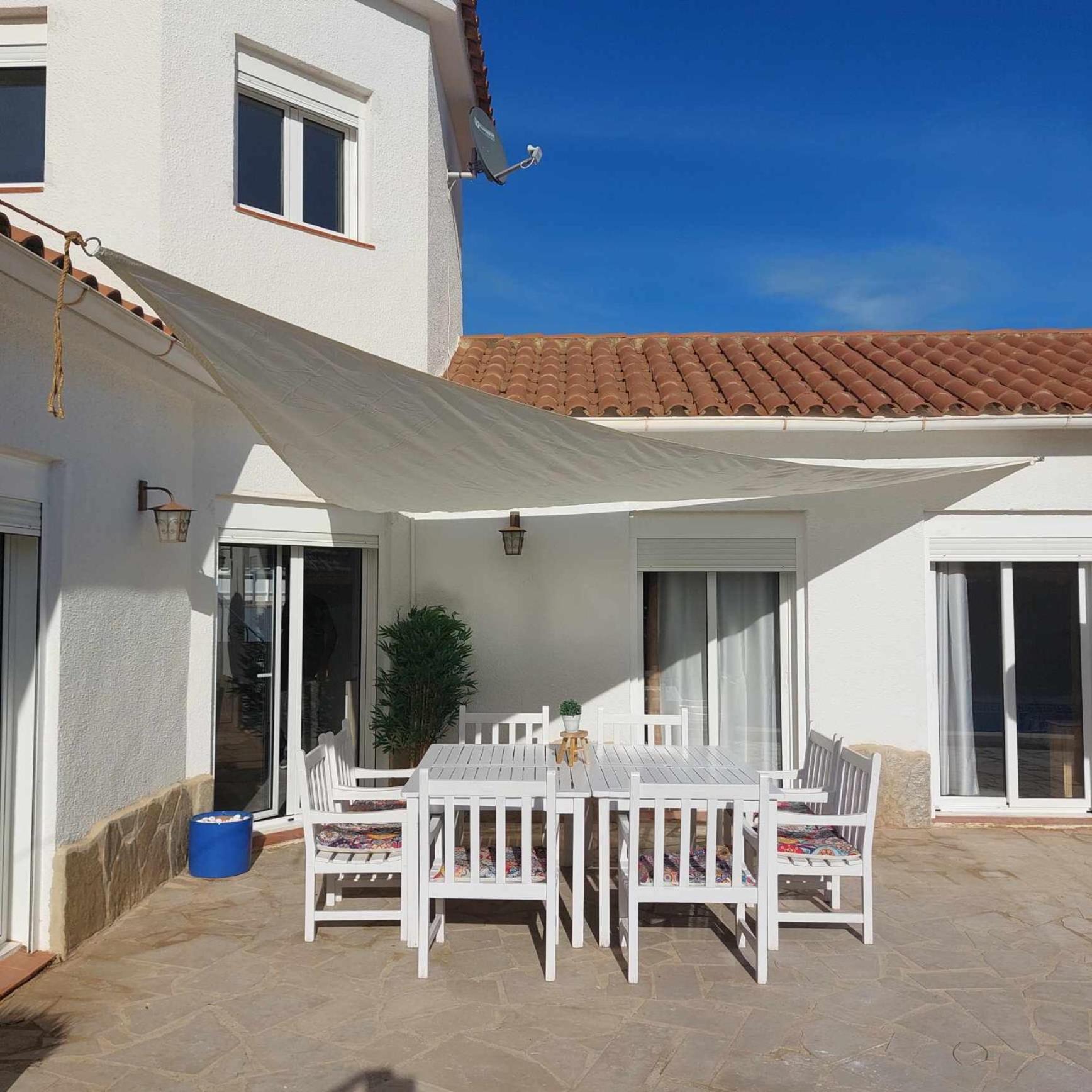 Villa Voor 8 Personen Met Zwembad 卡拉法特 外观 照片